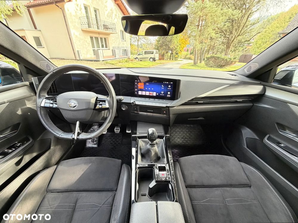 Opel Astra 1.2 T GS Line S&S - 19