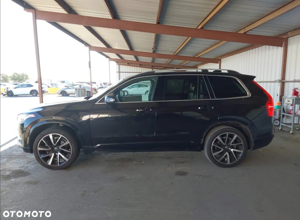 Volvo XC 90 - 4