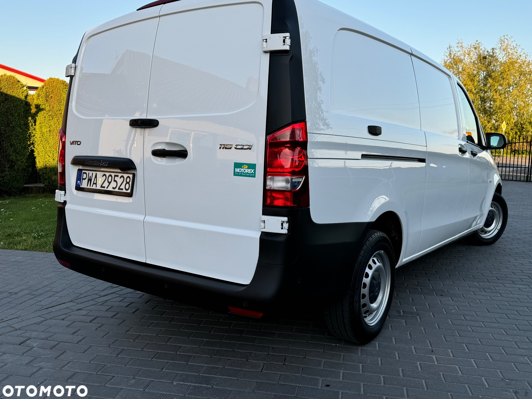 Mercedes-Benz Vito - 24