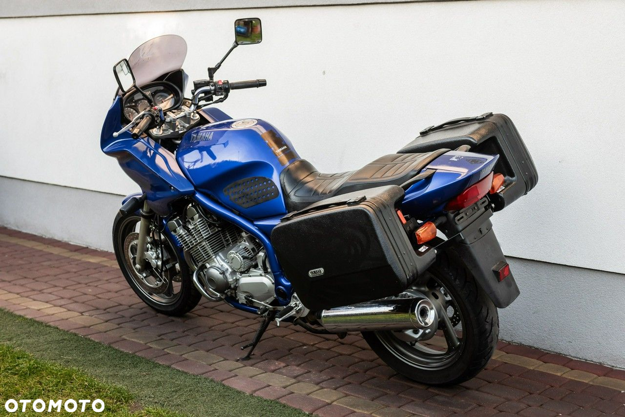 Yamaha XJ - 4