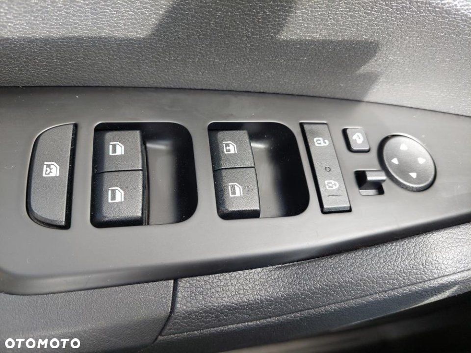 Kia Sportage - 16