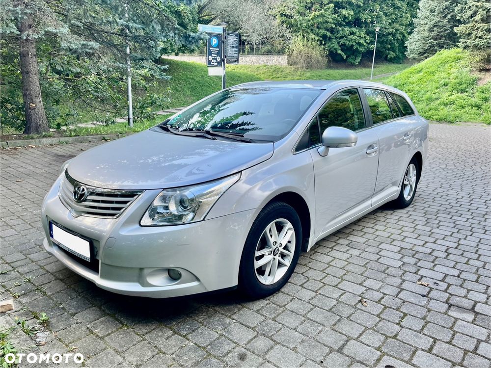Toyota Avensis 2.0 D-4D Sol - 1