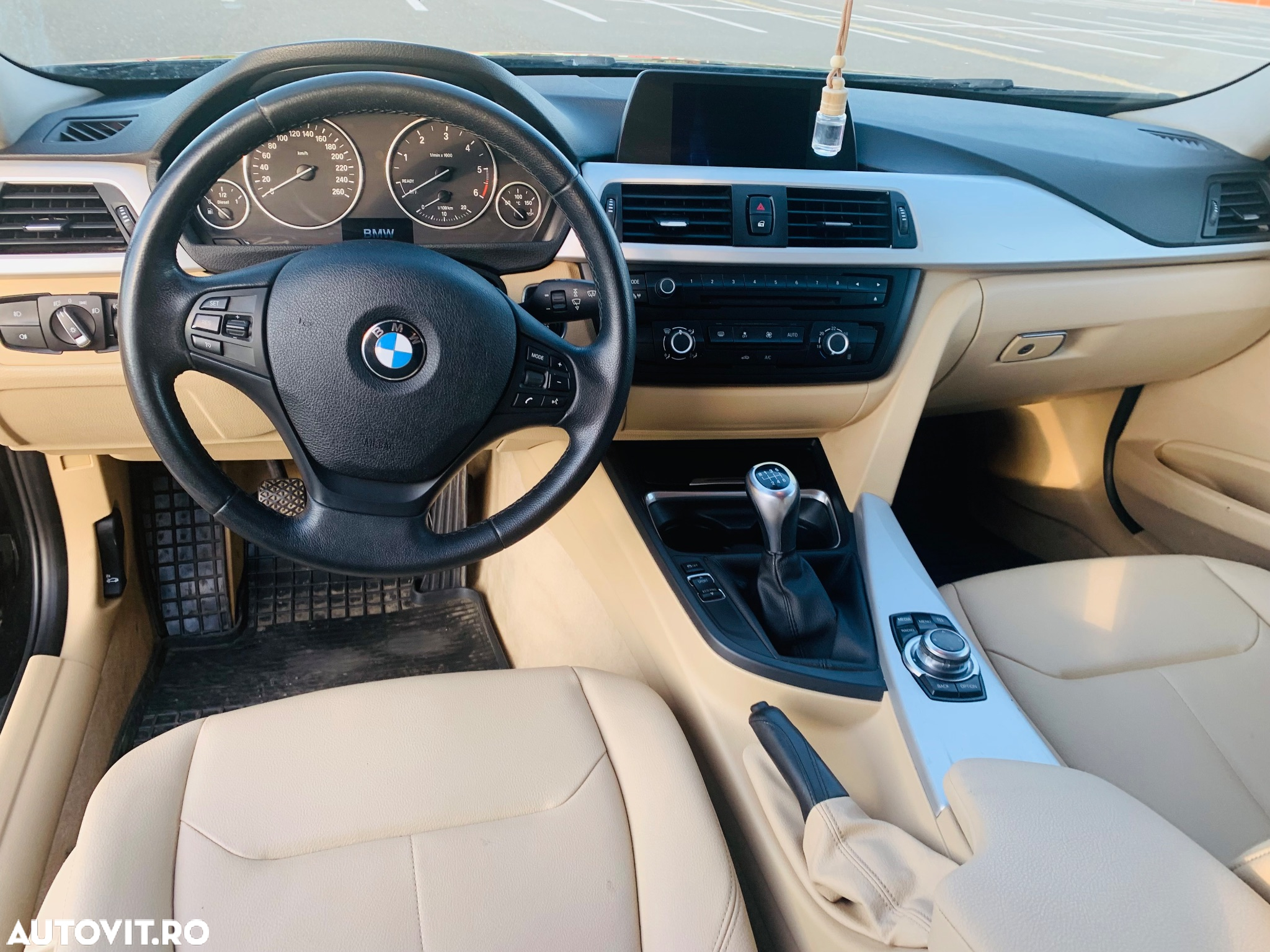 BMW Seria 3 320d DPF Touring Edition Fleet - 17