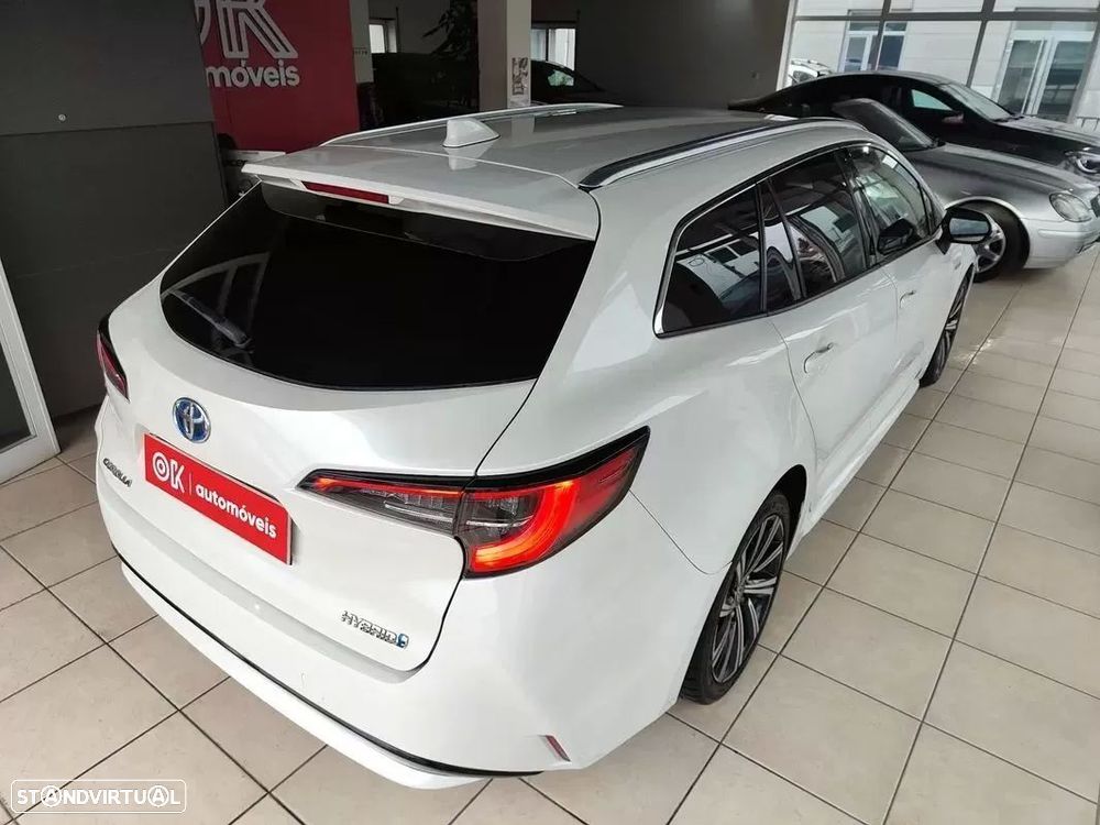Toyota Corolla Touring Sports 1.8 Hybrid Comfort+P.Sport - 12