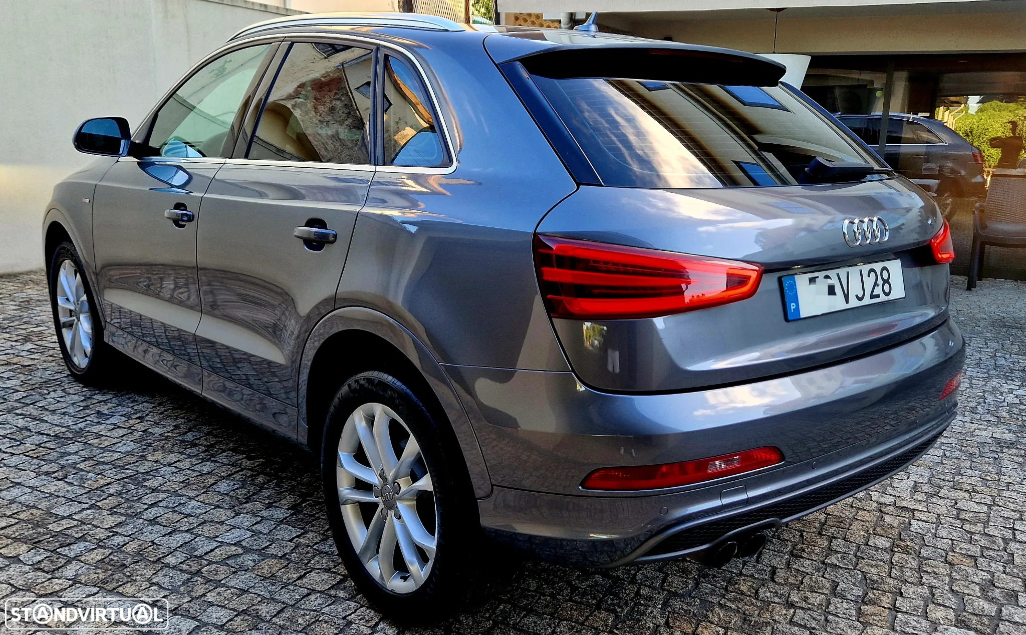 Audi Q3 2.0 TDI quattro Business Line S-line S-tronic - 15
