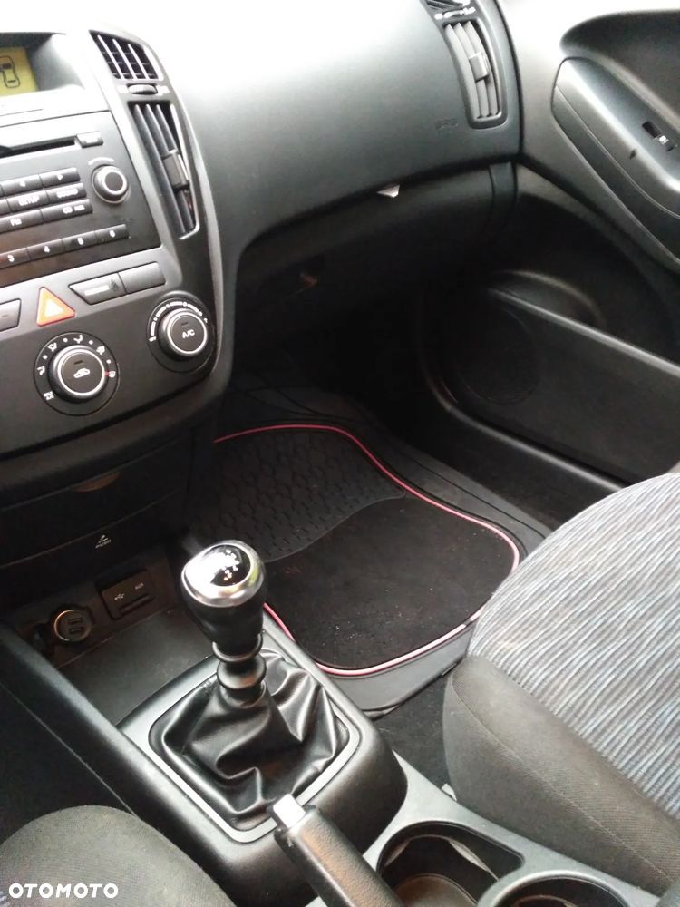 Kia Ceed - 2