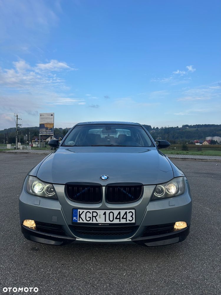 BMW Seria 3 320i - 1