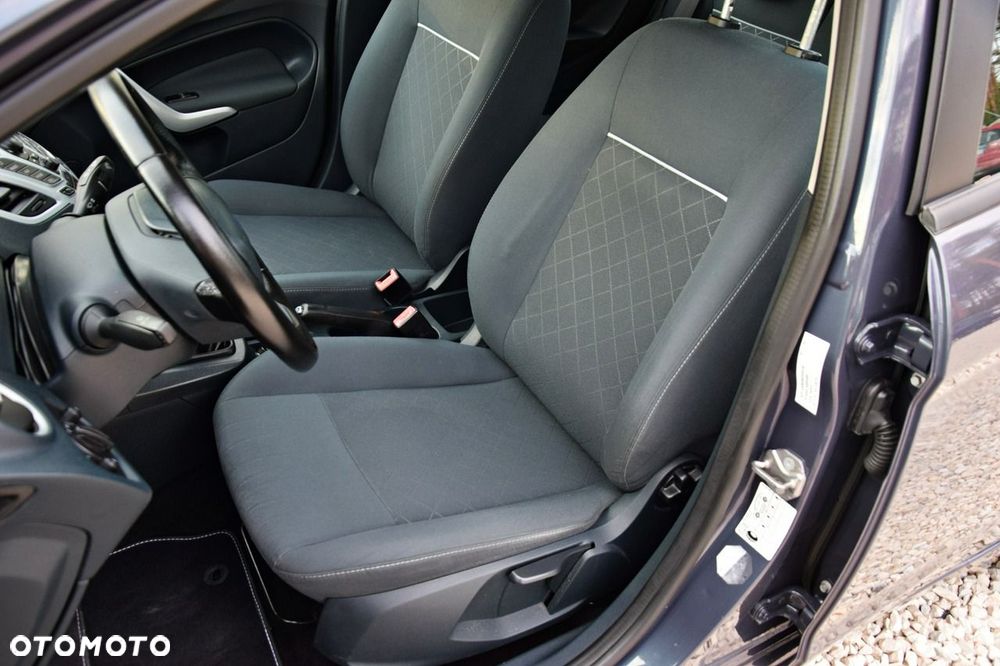 Ford Fiesta - 31