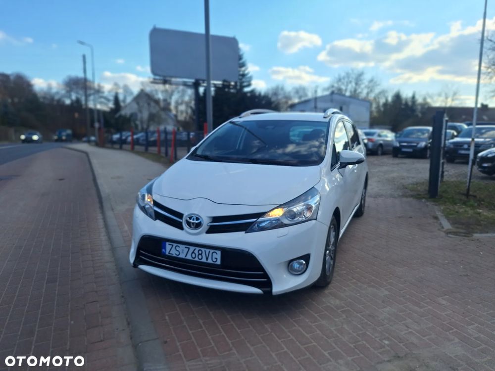 Toyota Verso 1.6 D-4D 5-Sitzer Start/Stop Comfort - 1