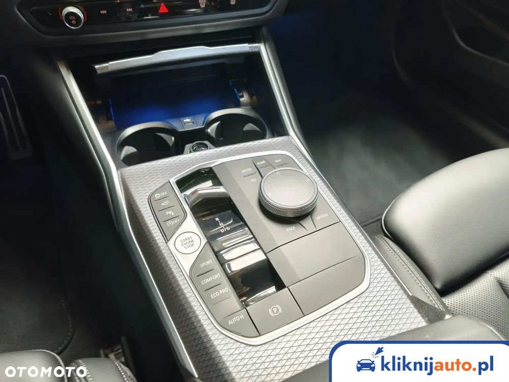 BMW Seria 3 330i xDrive M Sport sport - 12