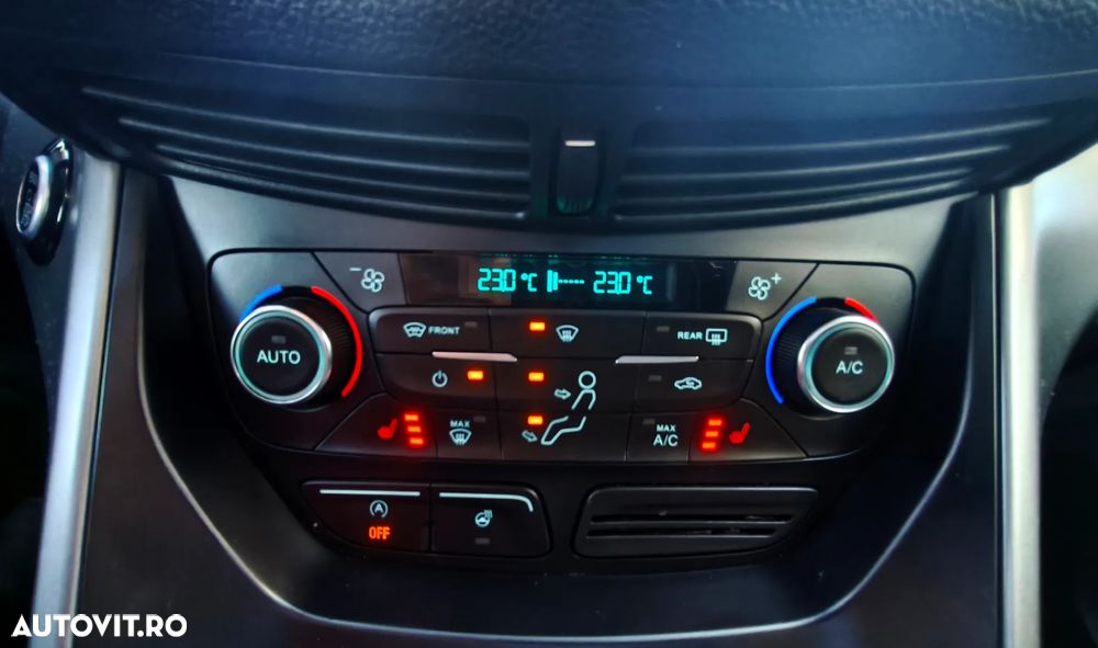 Ford Kuga 1.5 TDCi 2x4 Aut. Titanium - 14