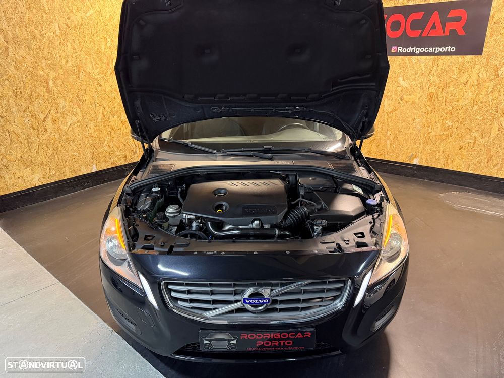 Volvo V60 1.6 D2 Drive Momentum Start/Stop - 25