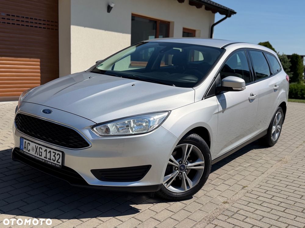 Ford Focus - 36