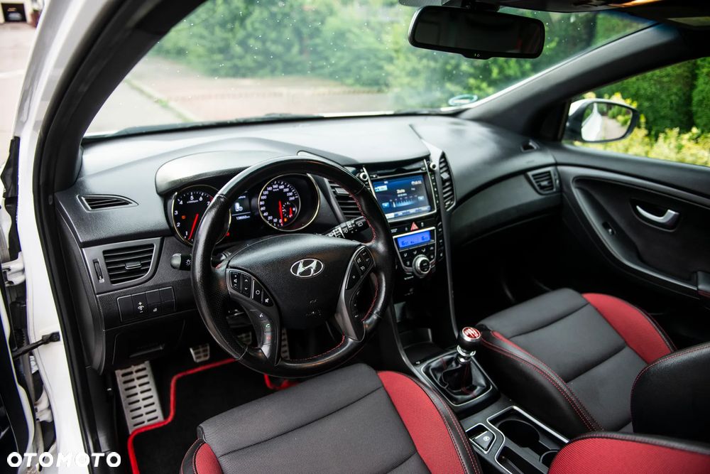 Hyundai i30 1.6 T GDI Turbo - 19
