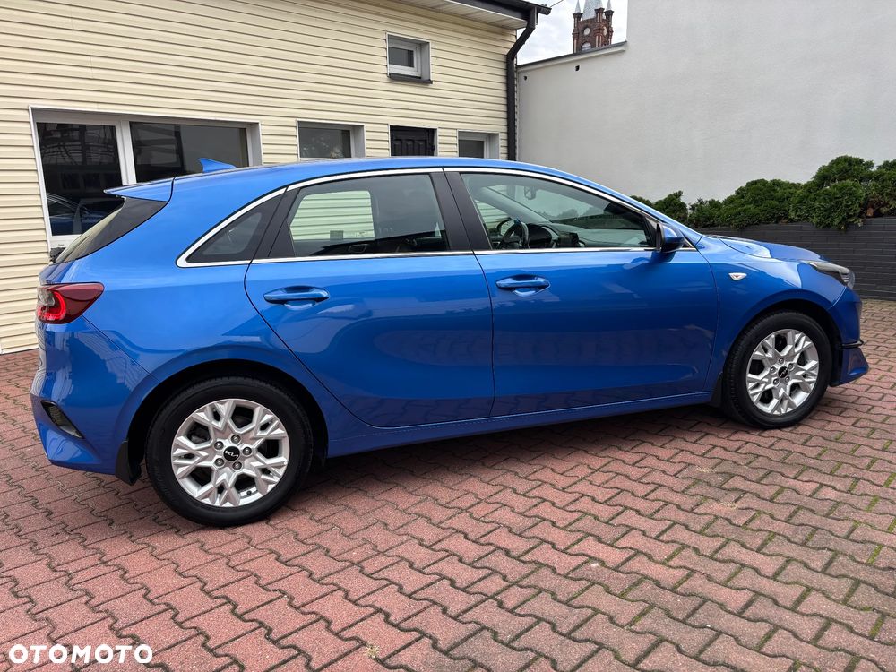 Kia Ceed 1.5 T-GDI M - 10