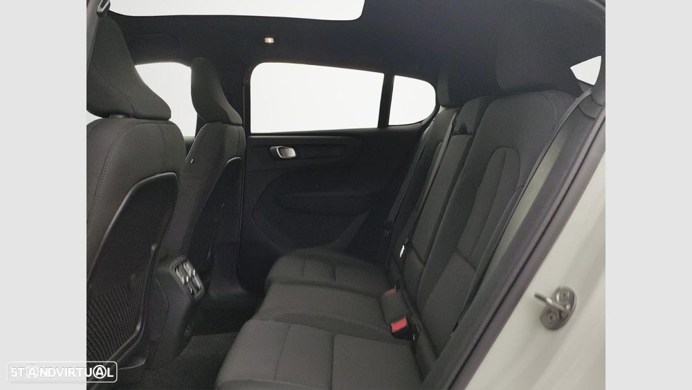 Volvo EC40 82 kWh Single Motor Extended Range Plus - 12