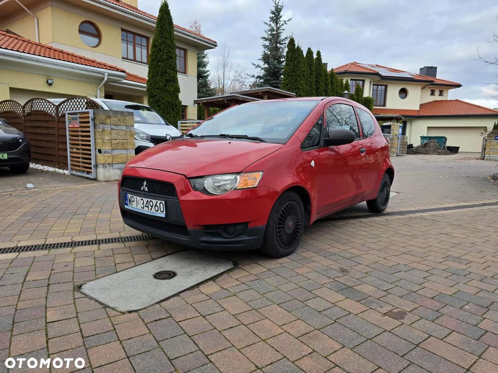 Mitsubishi Colt - 1