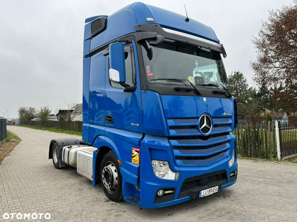 Mercedes-Benz 1845 - 5