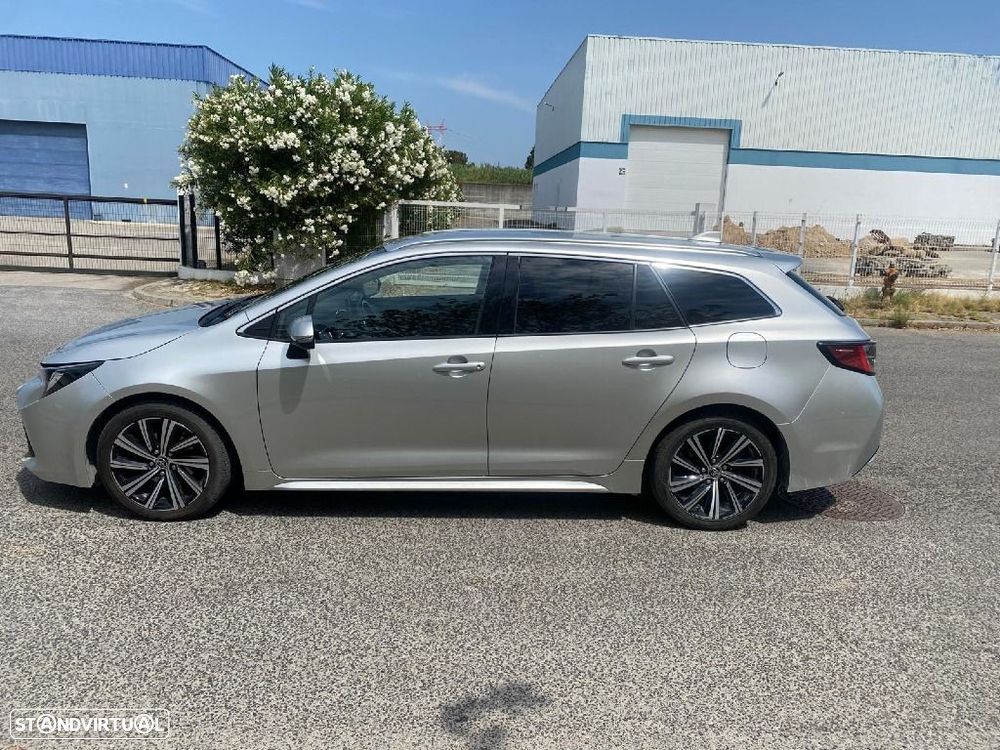 Toyota Corolla Touring Sports 1.8 Hybrid Comfort+P.Sport - 2