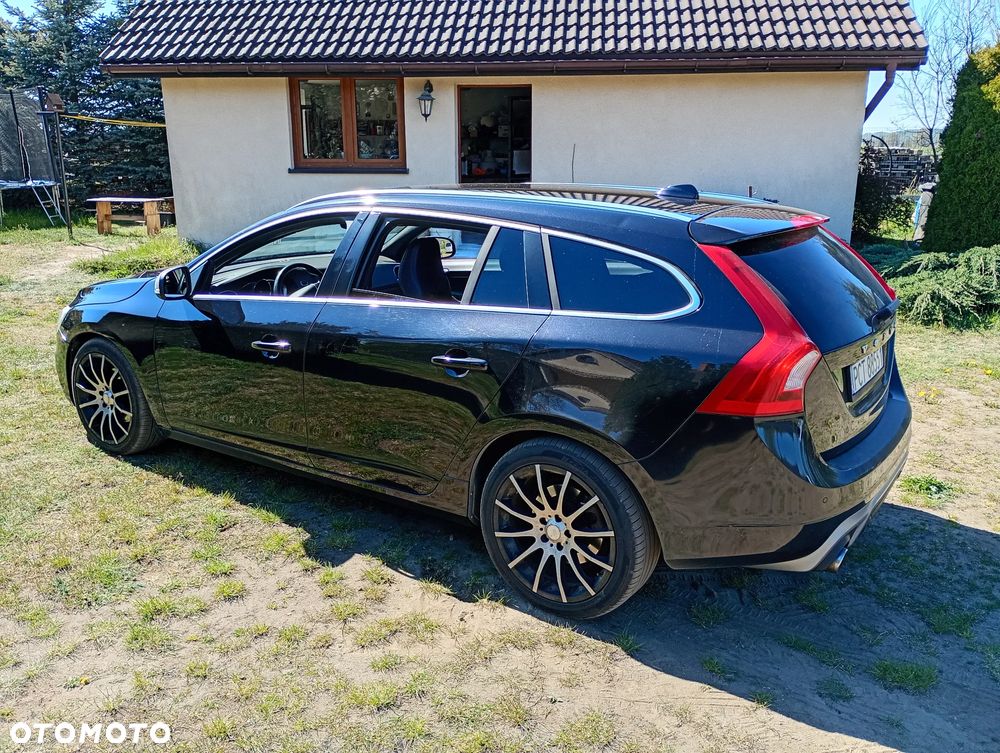 Volvo V60 D4 - 2