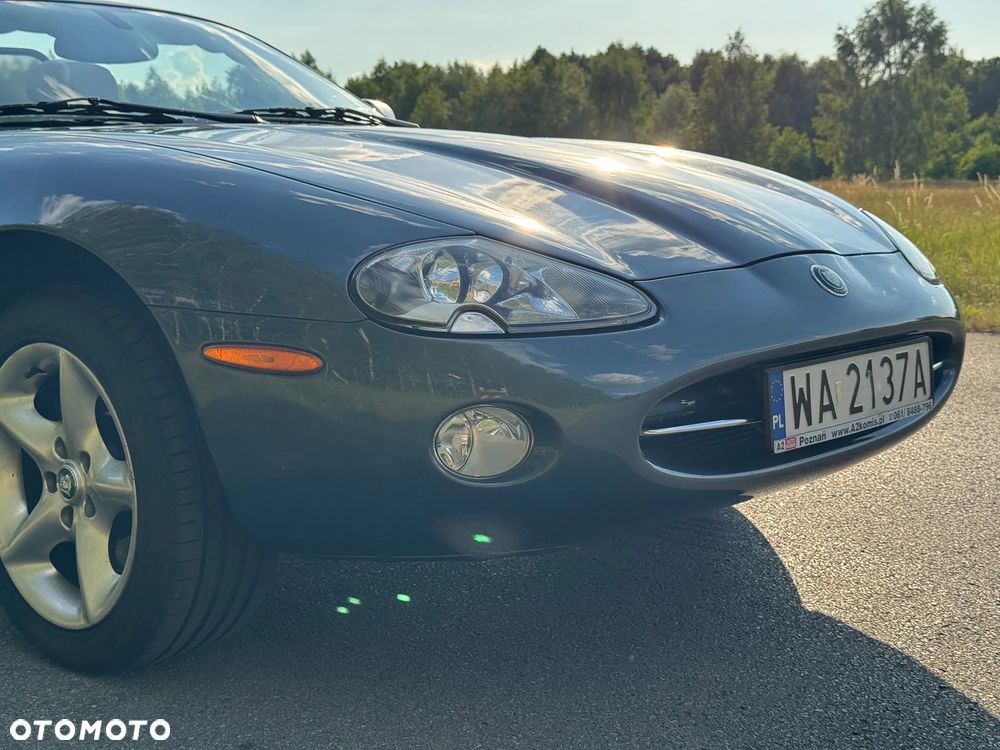Jaguar XK8 - 23