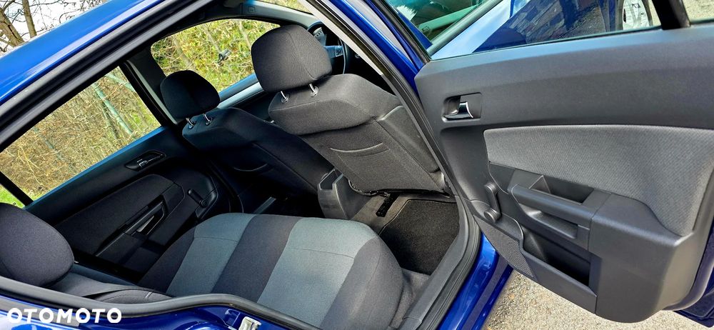 Opel Astra 1.8 Innovation - 18