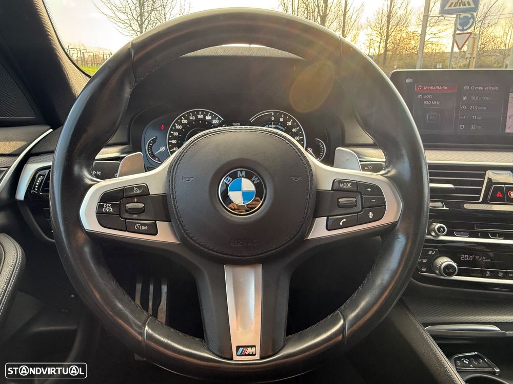 BMW 530 e iPerformance Pack M - 17