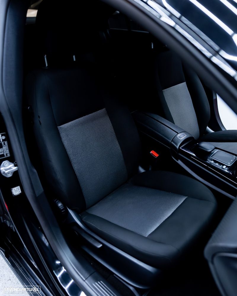 Mercedes-Benz CLA 180 d Shooting Brake Progressive Aut. - 36