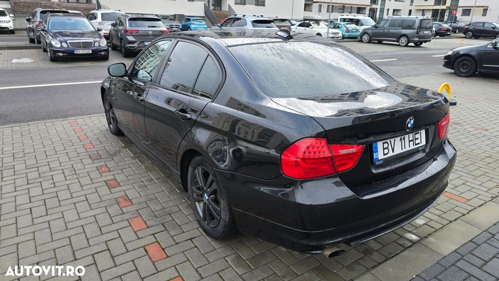 BMW Seria 3 318i Aut. - 6