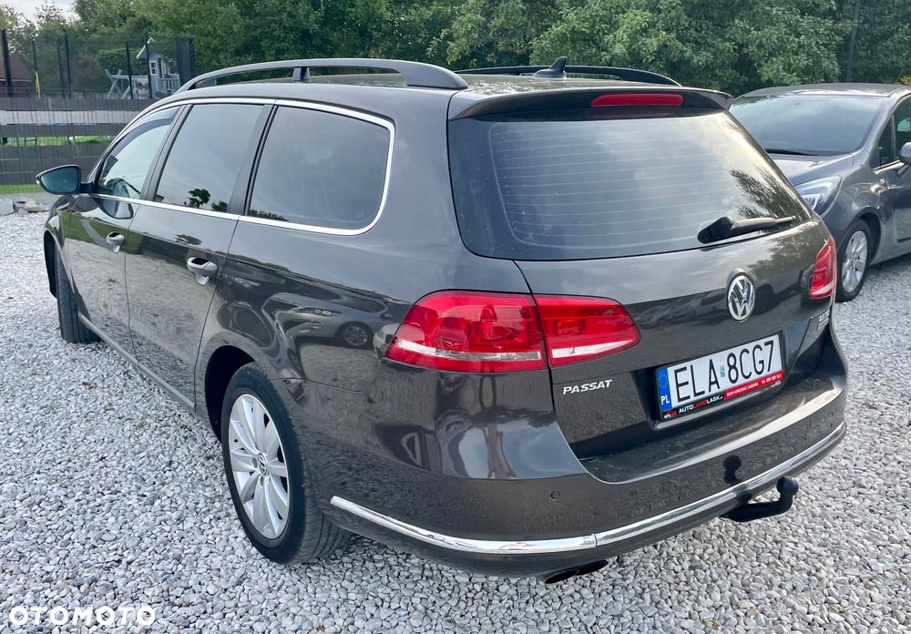Volkswagen Passat Variant 2.0 Blue TDI DSG SCR Comfortline - 8