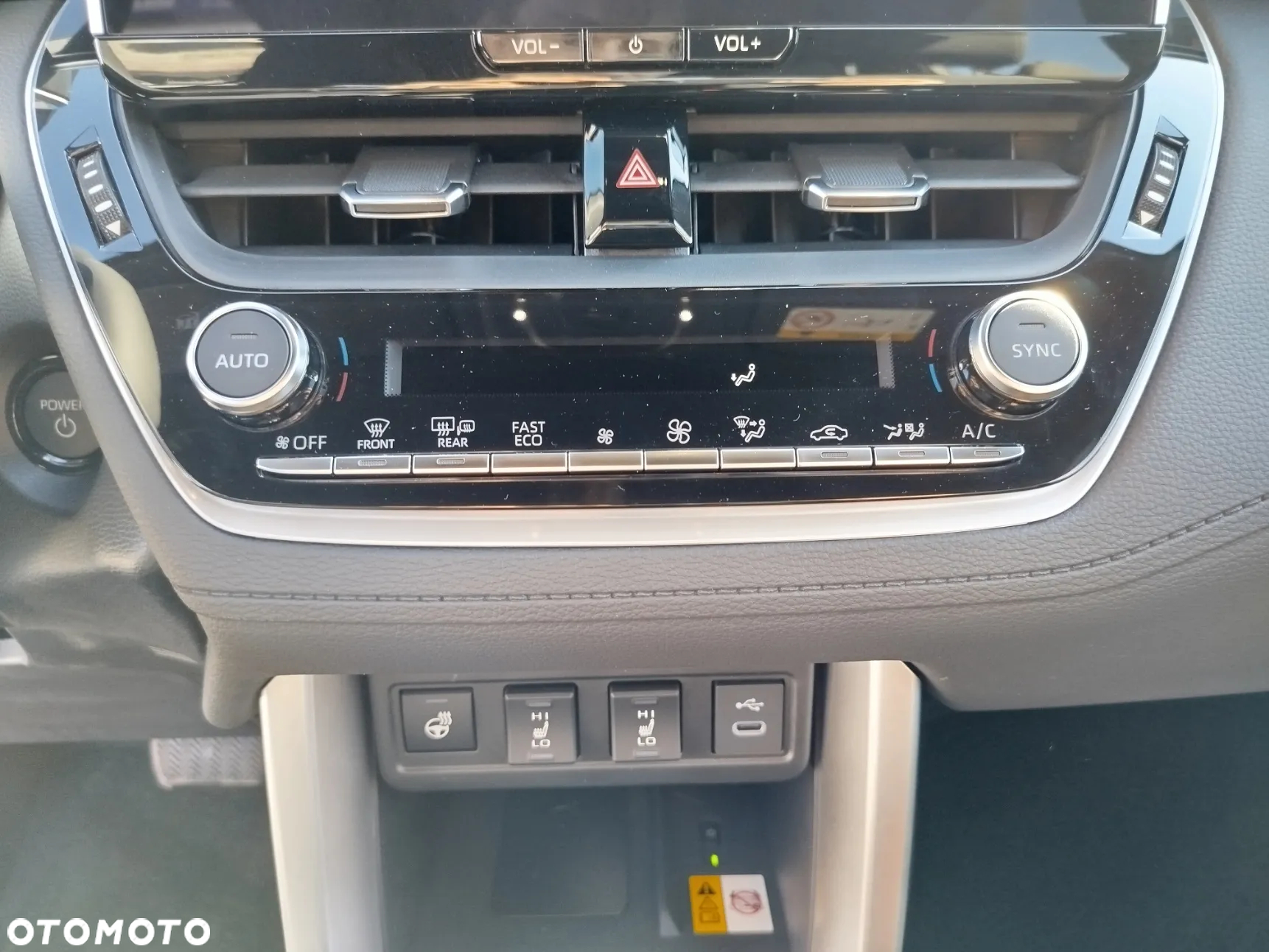 Toyota Corolla Cross 2.0 Hybrid Style - 15