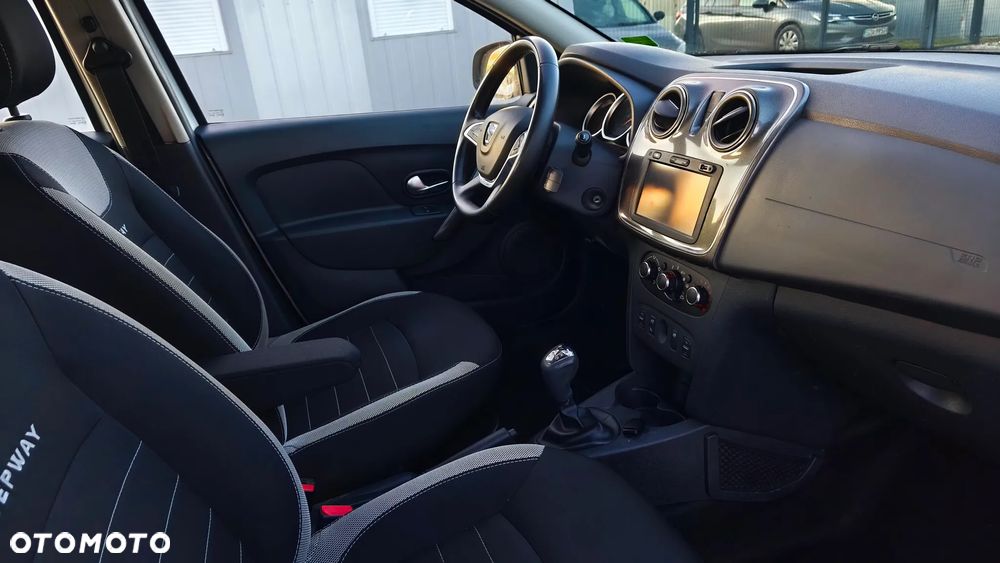 Dacia Sandero Stepway 0.9 TCe Laureate S&S Easy-R - 27