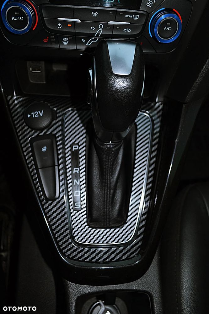 Ford Focus - 27