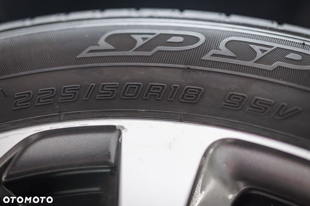 Toyota Corolla Cross - 24