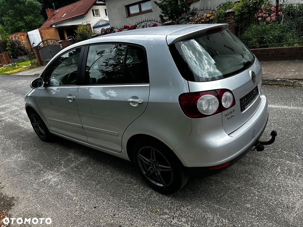 Volkswagen Golf Plus 1.6 FSI Comfortline - 11