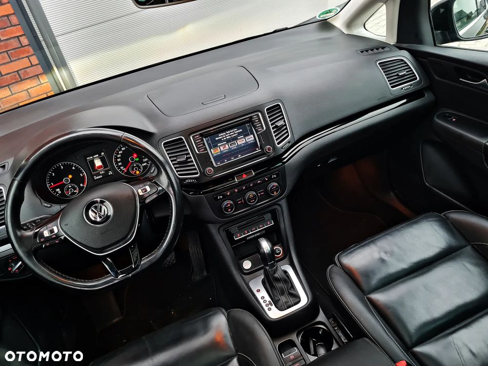 Volkswagen Sharan 2.0 TDI DSG (BlueMotion Technology) Highline - 17
