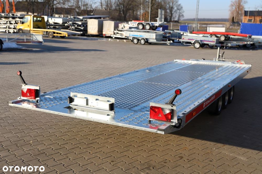 TEMARED /MARTZ CARKEEPER 5820/3 3,5T 580x207cm, Uchylna hydraulicznie , Wypełnienie blachą alu, 3 osie, DMC 3500kg ,koła 10C - 7