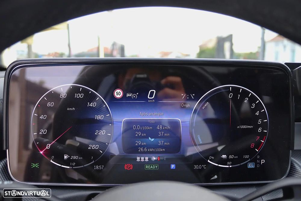 Mercedes-Benz C 300 e T 9G-TRONIC AMG Line - 21