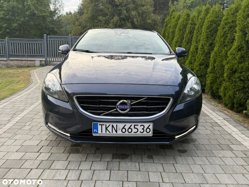 Volvo V40 D2 Momentum - 2