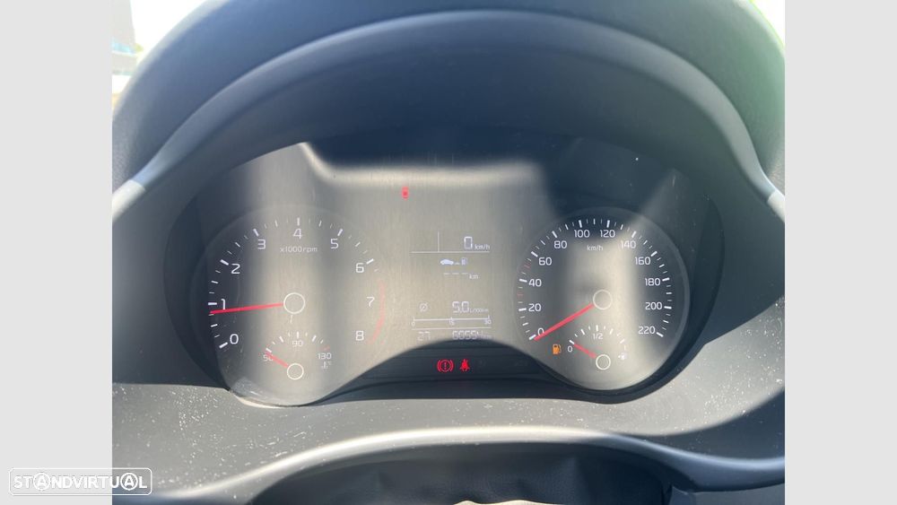 Kia Stonic 1.2 by FILA - 15