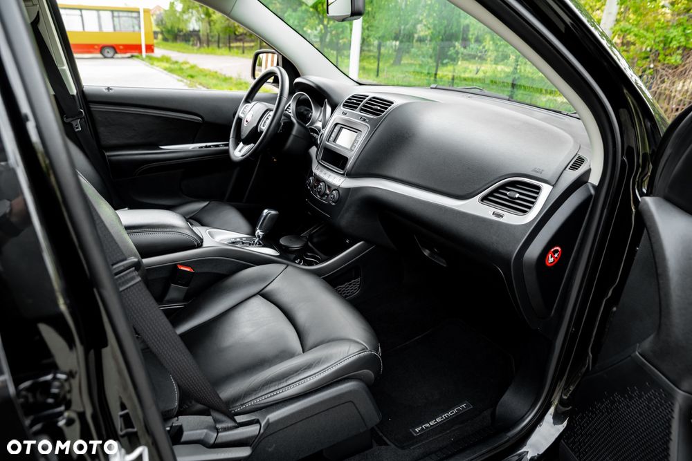 Fiat Freemont 3.6 V6 Lounge - 23