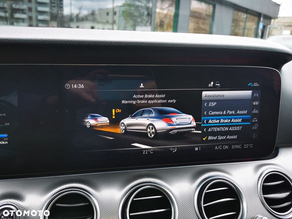 Mercedes-Benz Klasa E 200 d 9G-TRONIC - 15