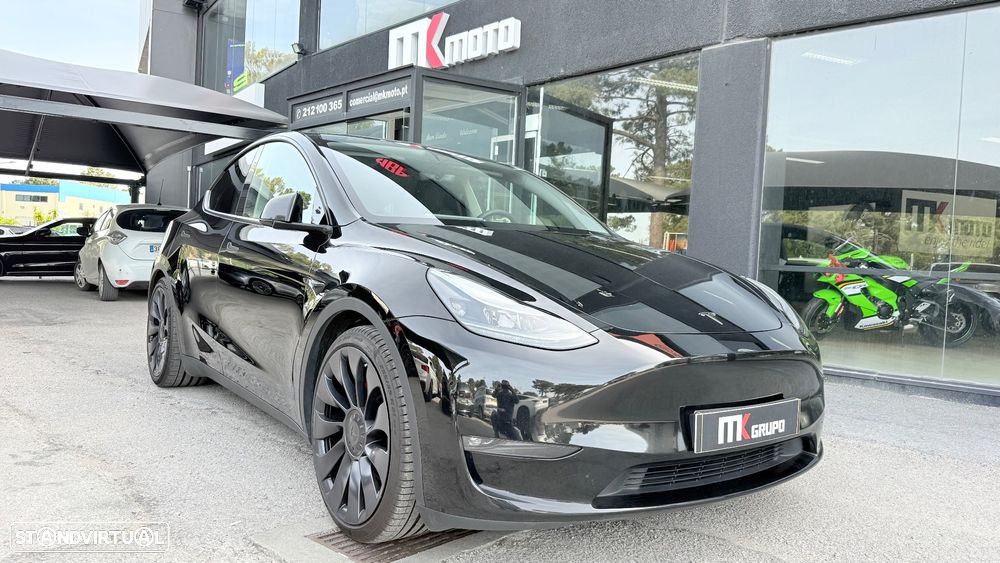 Tesla Model Y Performance Dual Motor AWD - 2