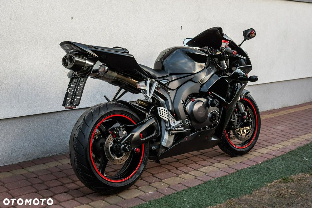Honda CBR - 3