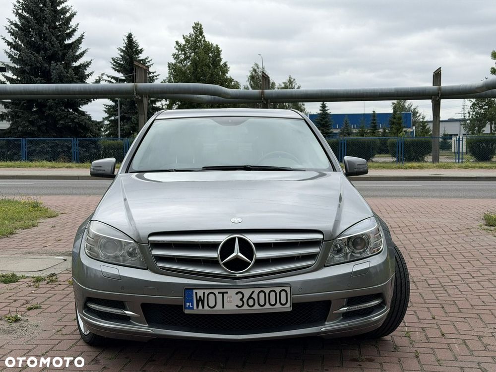 Mercedes-Benz Klasa C 180 BlueEFFICIENCY 7G-TRONIC Elegance - 2