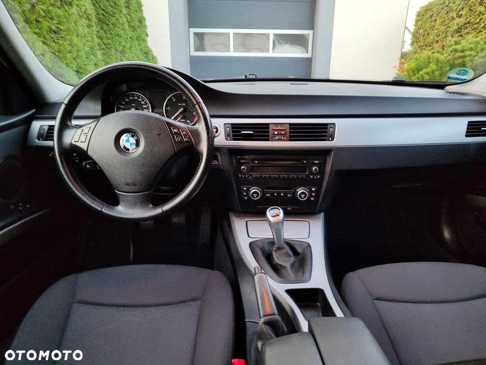 BMW Seria 3 320d DPF - 9