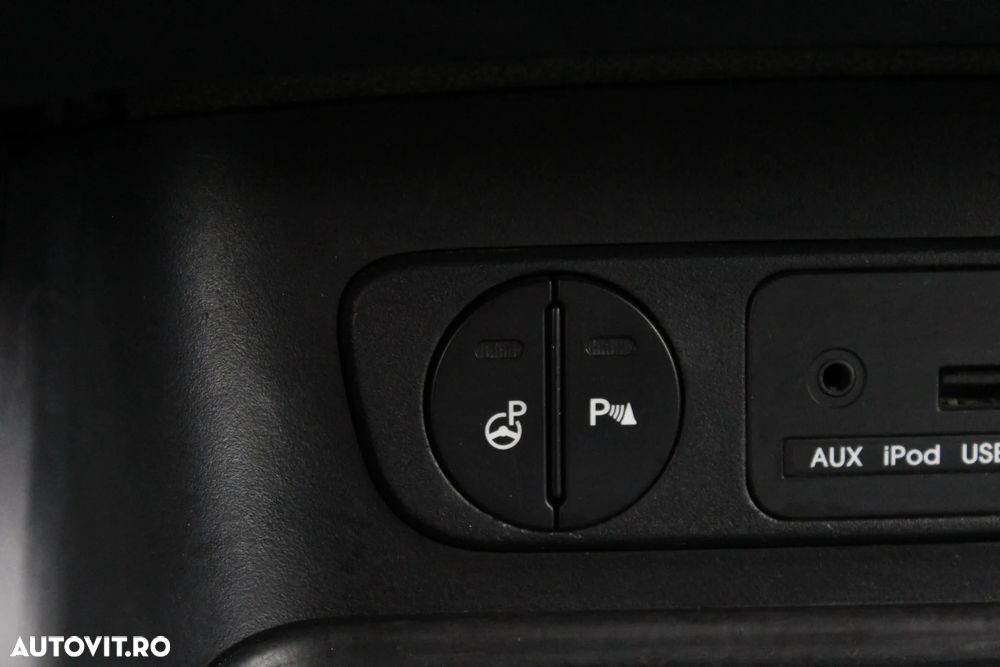 Kia Sportage 2.0 CRDI AWD Aut. Spirit - 11