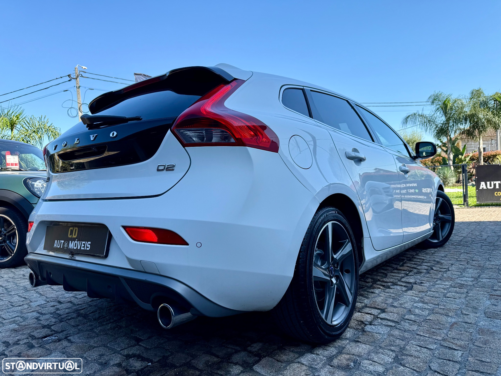 Volvo V40 1.6 D2 R-Design - 2