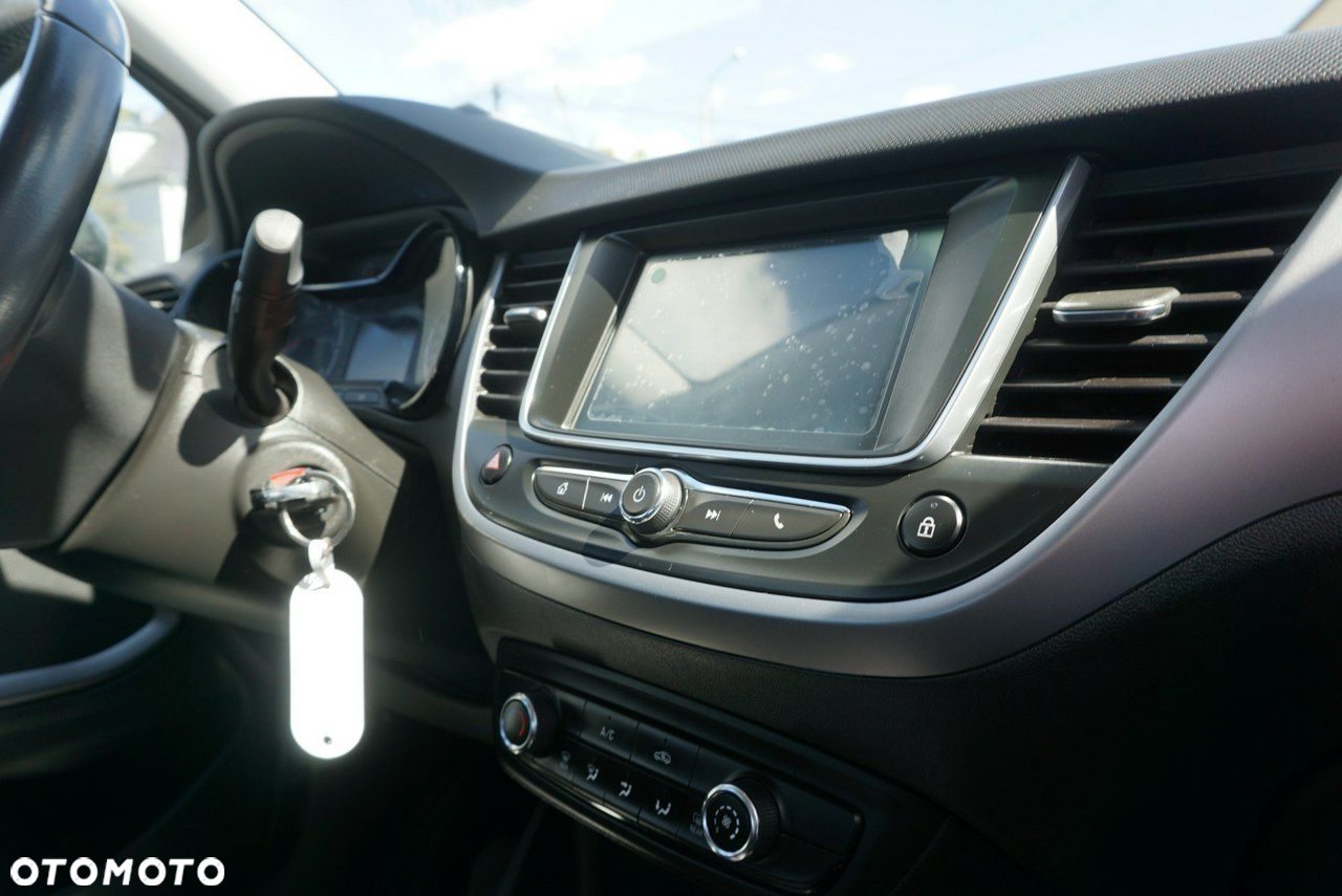 Opel Crossland X - 20