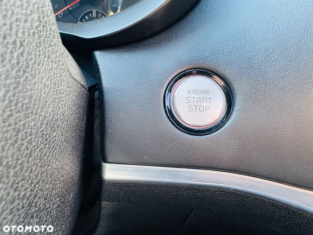 Kia Stinger 3.3 T-GDI V6 GT AWD - 31